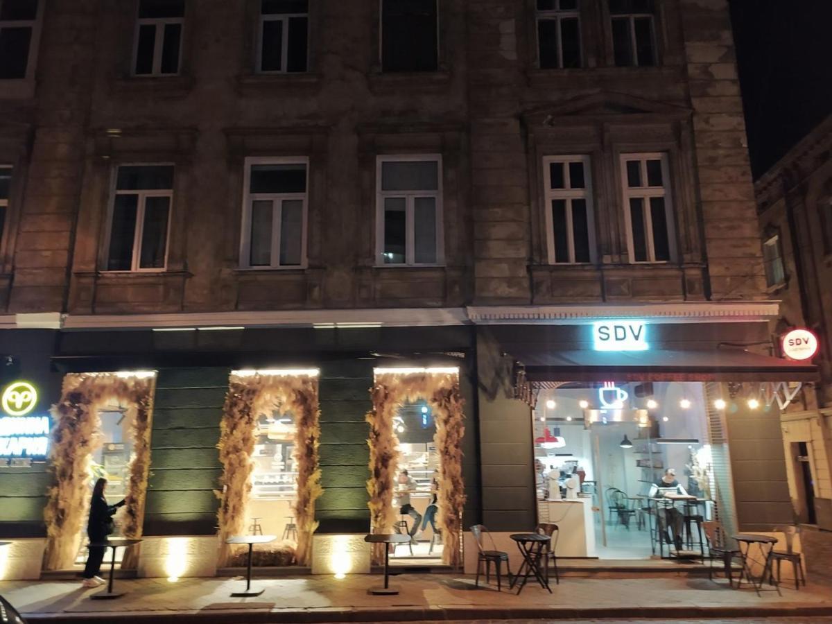 Apartment In The Centre Of Lviv Bagian luar foto