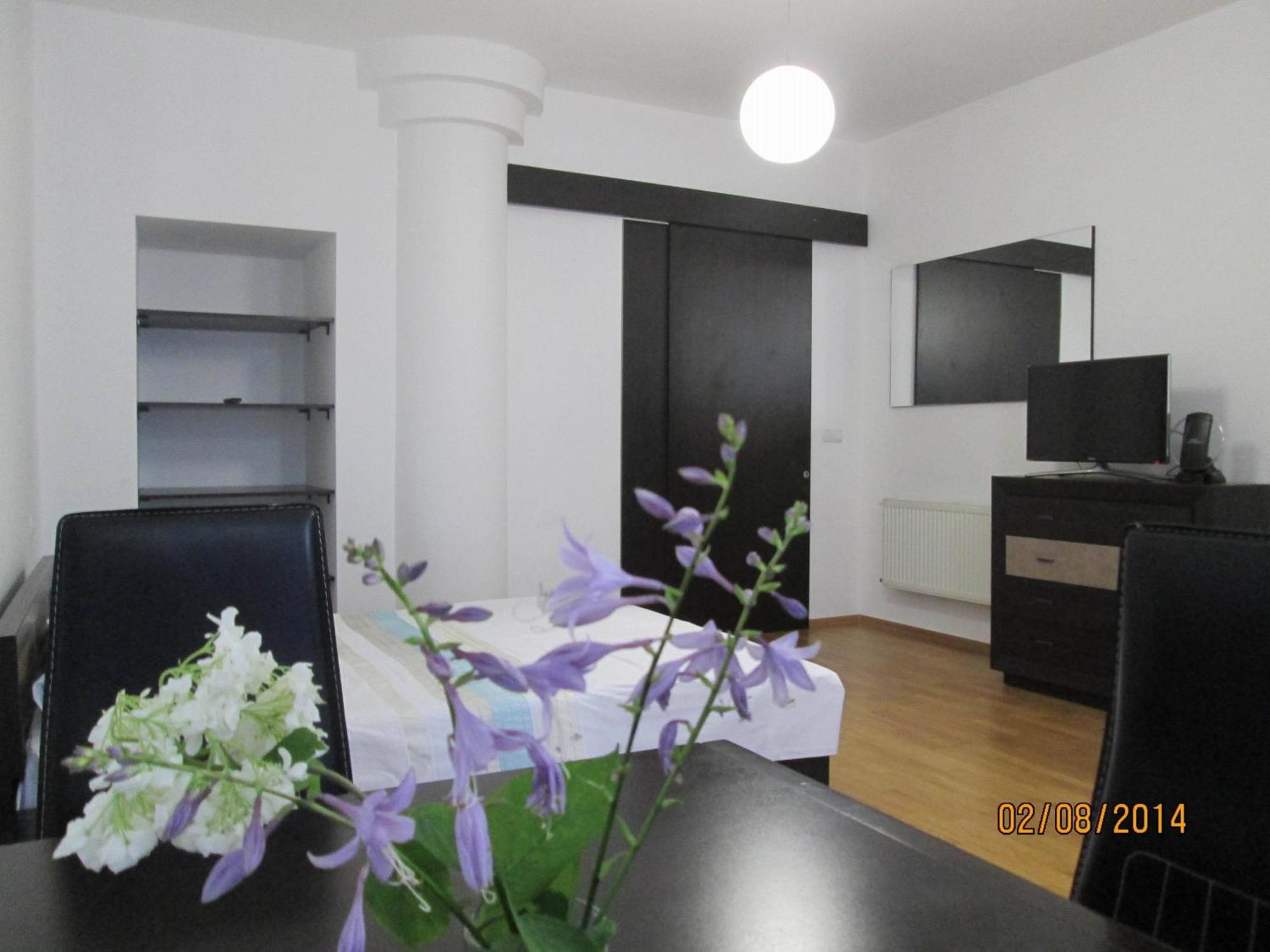 Apartment In The Centre Of Lviv Bagian luar foto