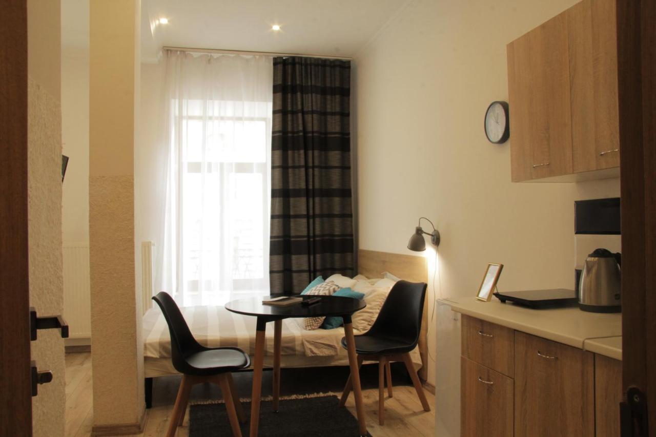 Apartment In The Centre Of Lviv Bagian luar foto