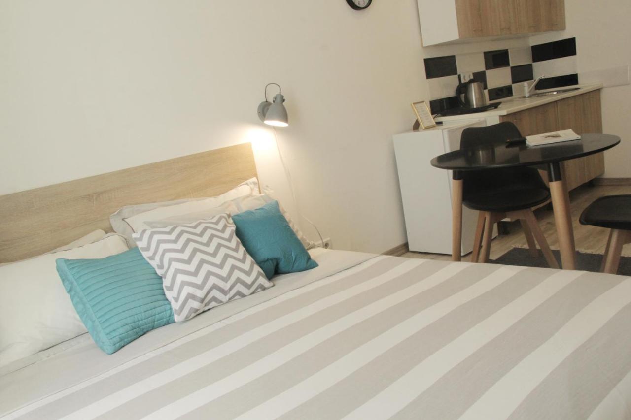 Apartment In The Centre Of Lviv Bagian luar foto