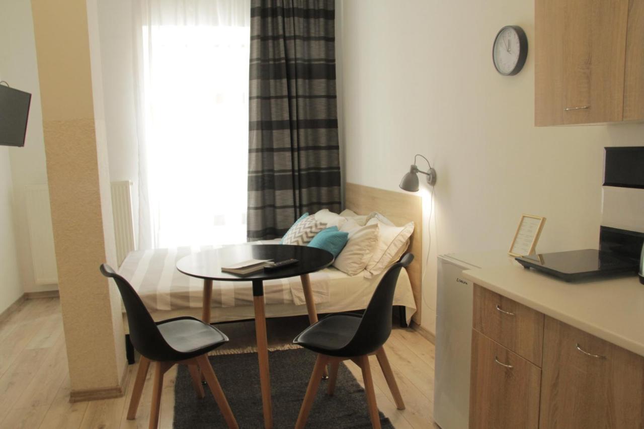 Apartment In The Centre Of Lviv Bagian luar foto