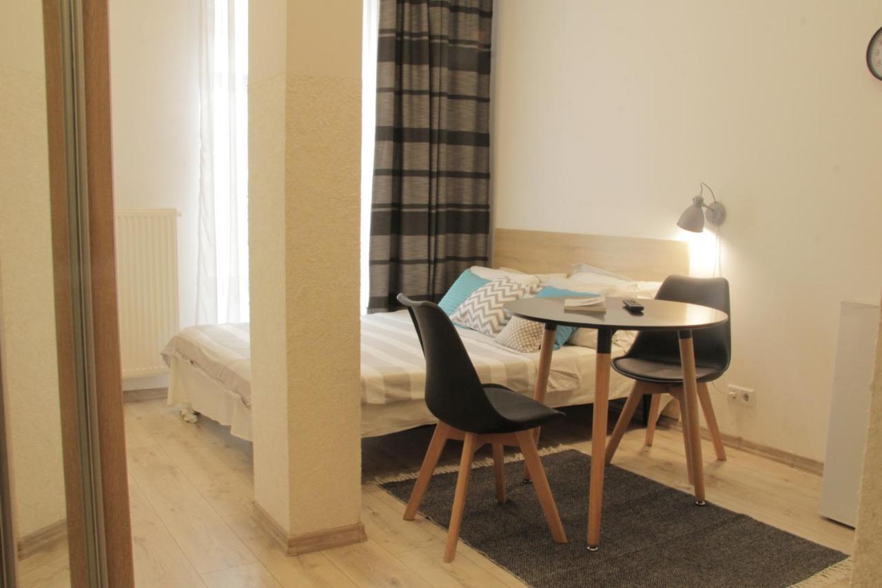 Apartment In The Centre Of Lviv Bagian luar foto