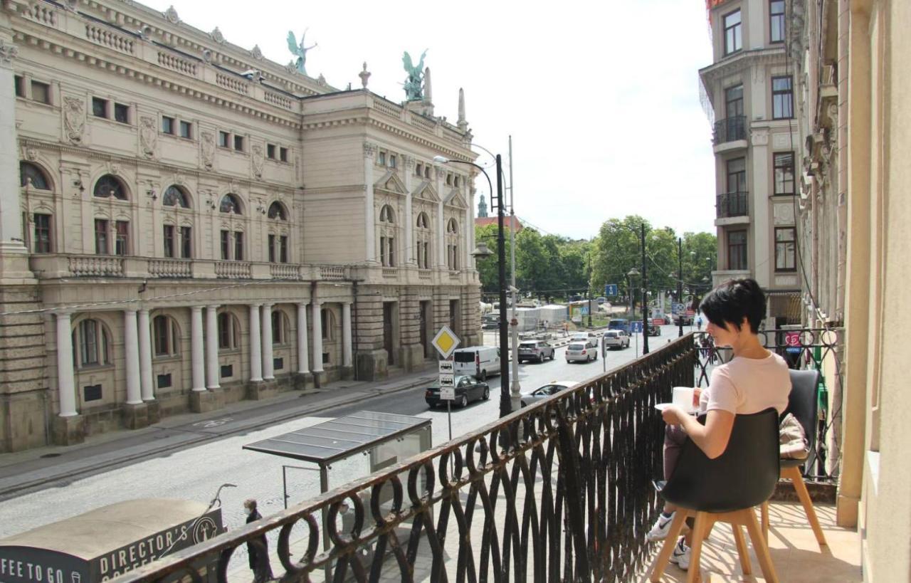 Apartment In The Centre Of Lviv Bagian luar foto